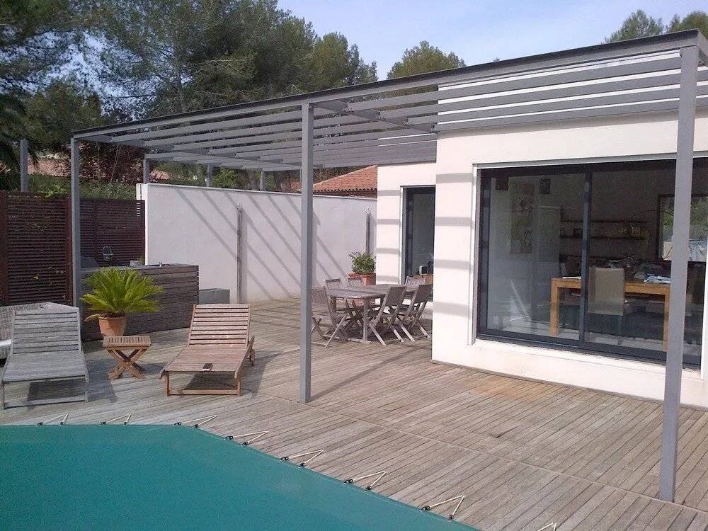 Réalisation pergolas piscine